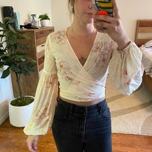 ADORABLE flower top!